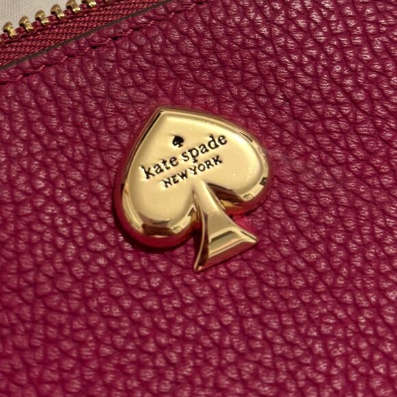 Kate Spade burgundy Kayla convertible wristlet - Picture 2 of 6